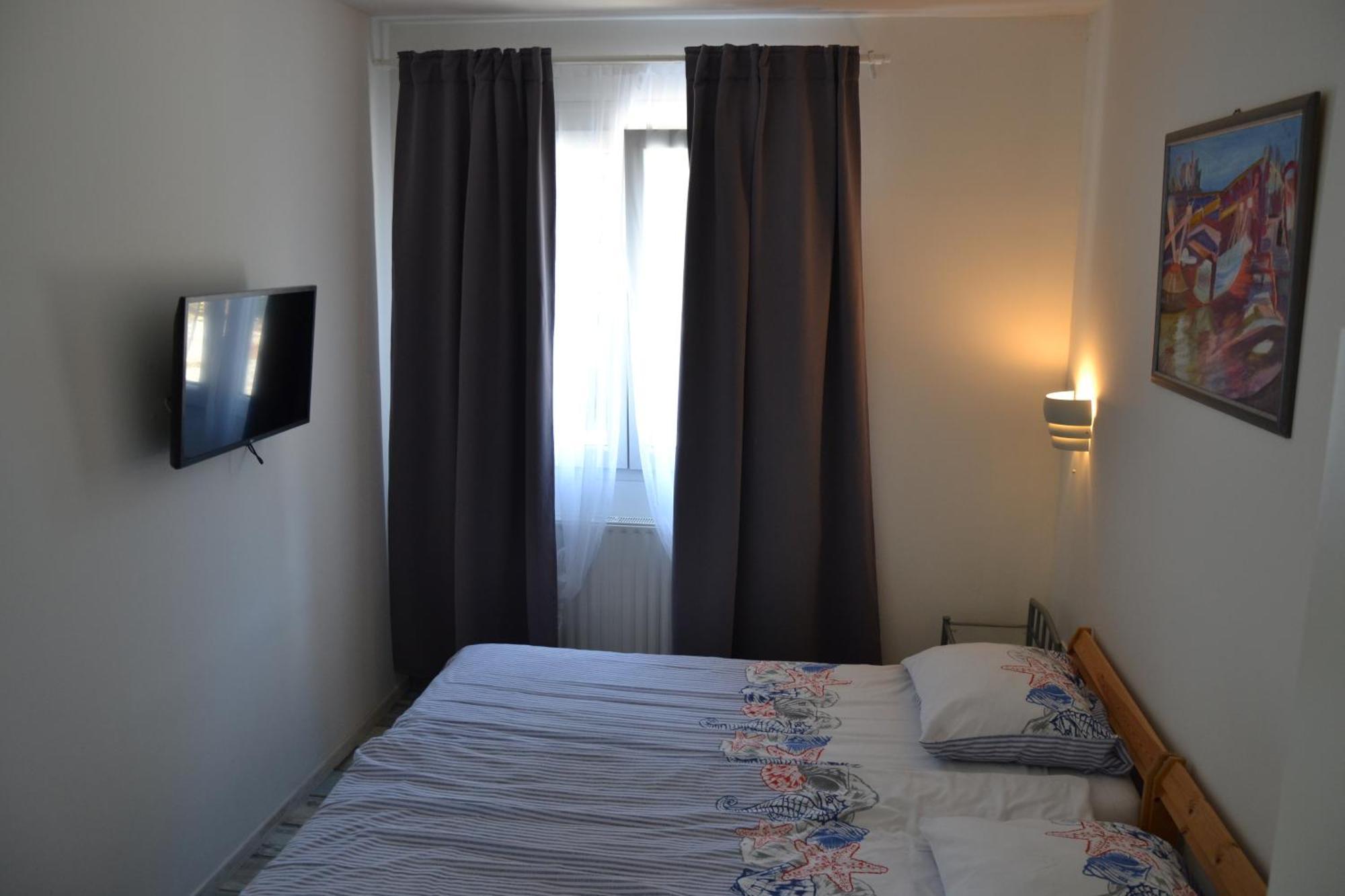 Akvamarin Apartman เคสเท ภายนอก รูปภาพ
